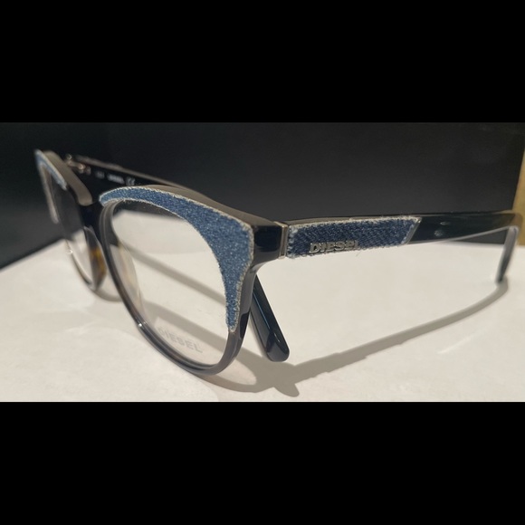Authentic Diesel frame - Picture 2 of 6